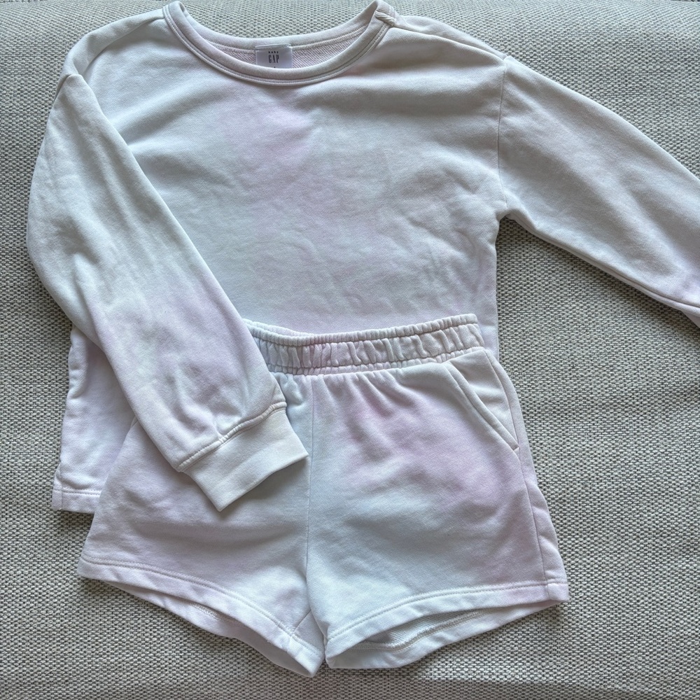 Gap kids sweatsuit shorts set size 5/6 years